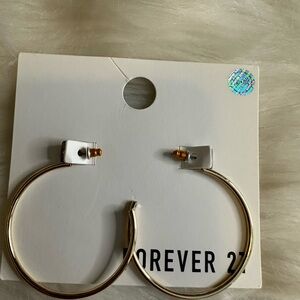 🌟$2 Bundle Only NWT FOREVER 21 Gold-Tone Hoop Earrings - Classic